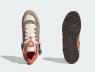 A closer look at the Trefoil emblem on the Forum Mod Low Jack O' Lantern (Image via Adidas)